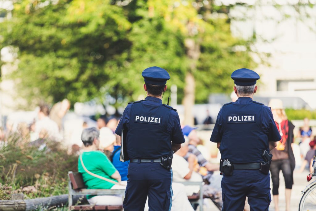 Photo of 2 policemen.